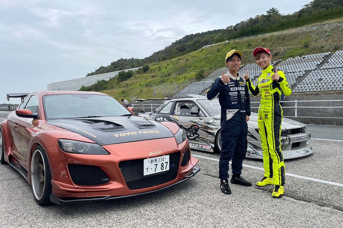 マツさま、専用です！ 下田選手&野村選手がマツダコレッチオーネに出演！ – D1 OFFICIAL WEBSITE