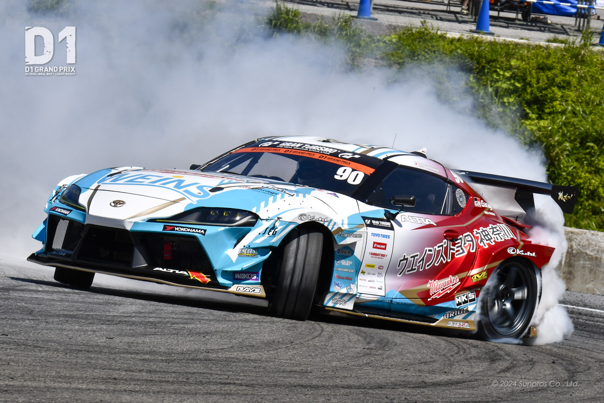 俺だっ!レーシングの車両を展示中 – D1 OFFICIAL WEBSITE